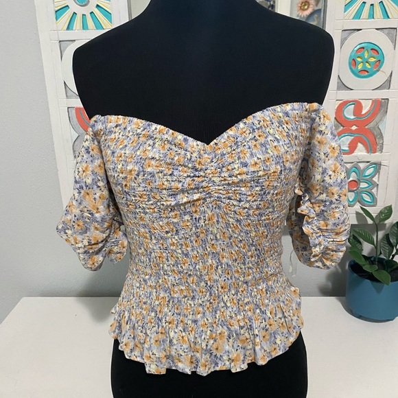 Top - Picture 2 of 7